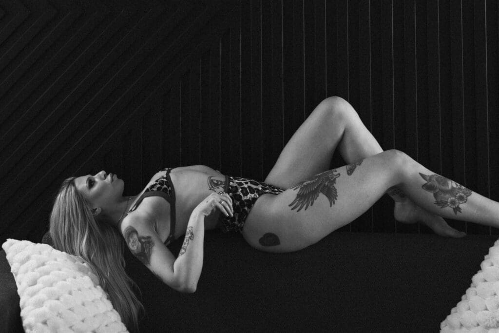 J yeg edmonton boudoir photographer 10