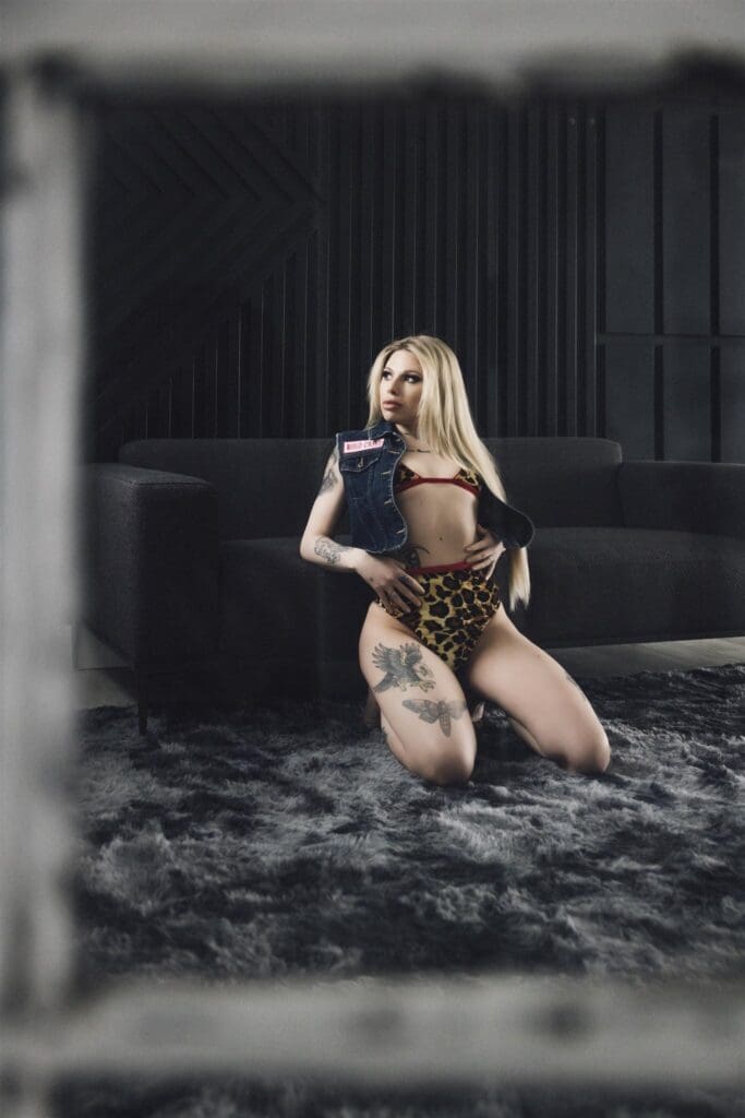 J yeg edmonton boudoir photographer 23
