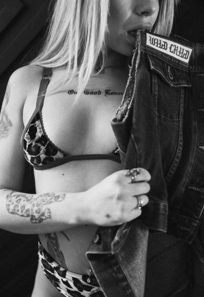 J yeg edmonton boudoir photographer 47