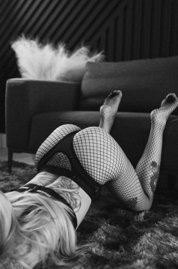 J yeg edmonton boudoir photographer 53